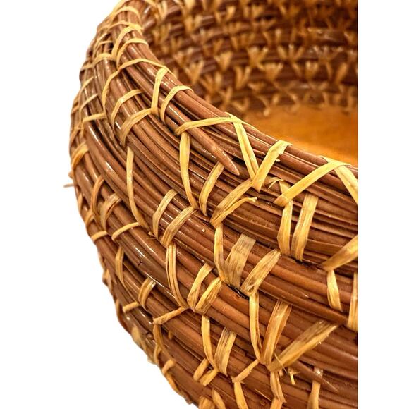 Woven Pine Needle Round Straw Trinket Basket No Lid - Picture 9 of 9